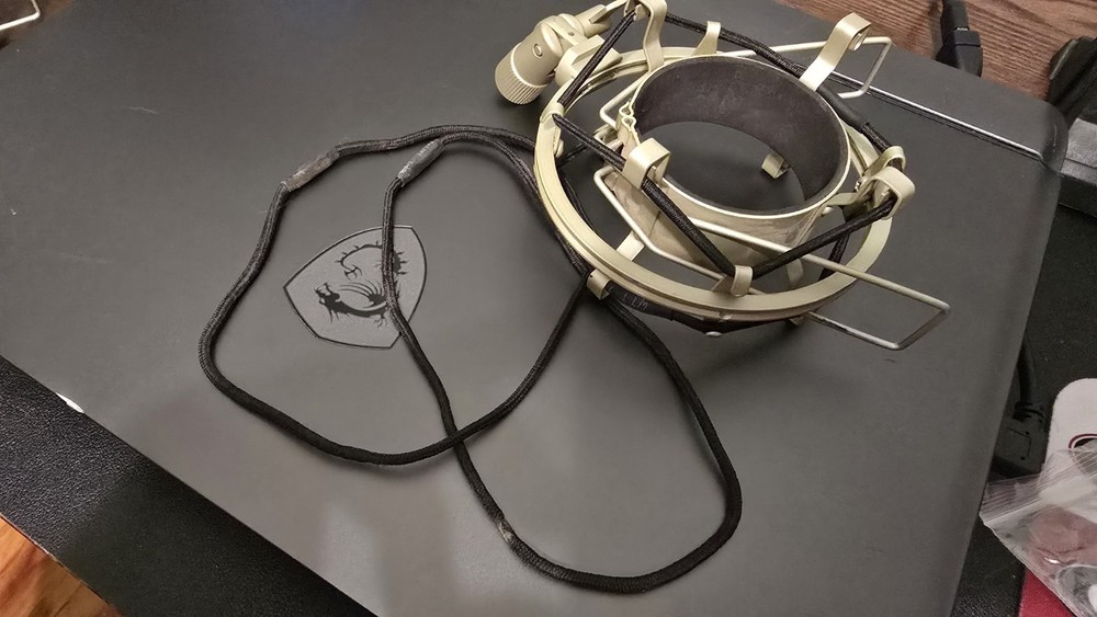 Shock Mount MXL 990