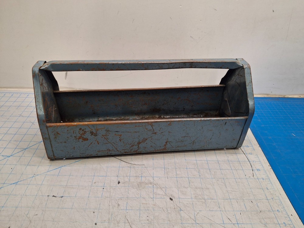 Vintage Tool Box E-Z Toter 18" Long