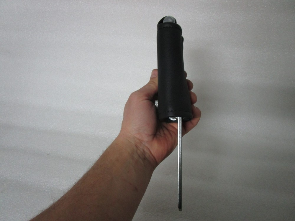 Saddlemen Touring RoadSofa Seat Driver's Backrest Mount Arm