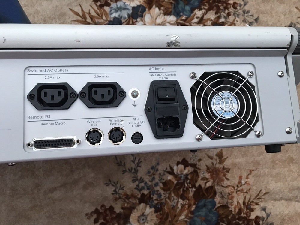 ETC Pro Expression 3 lightning Console, Model#4131A1004 / Read Description