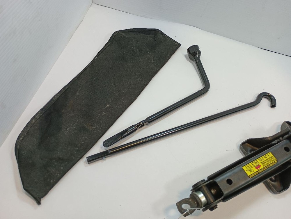 2012 RAV 4 Jack with spare tire Tools 12734978