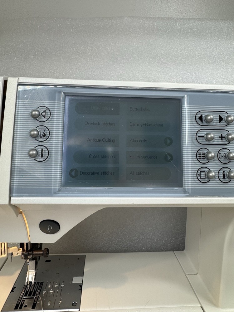 PFAFF Performance 2056 Sewing Machine Tested Working Storage Case