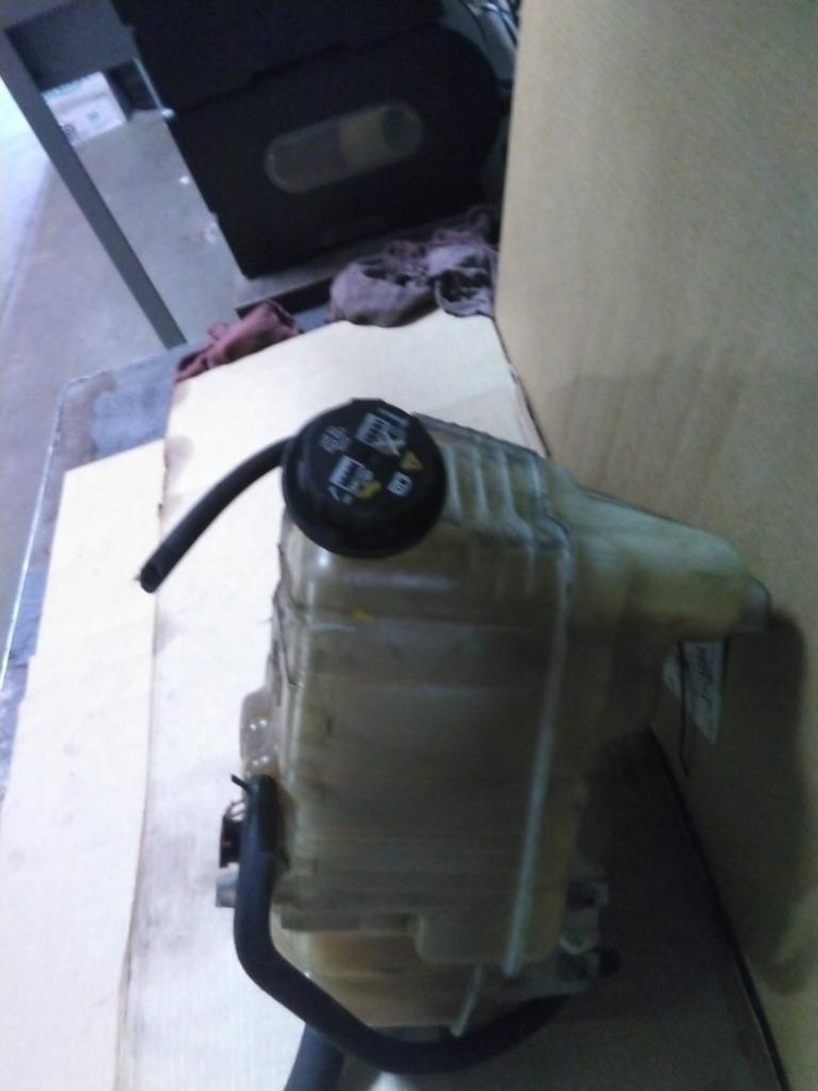For 2019 INTERNATIONAL LT RADIATOR OVERFLOW TANK , IL