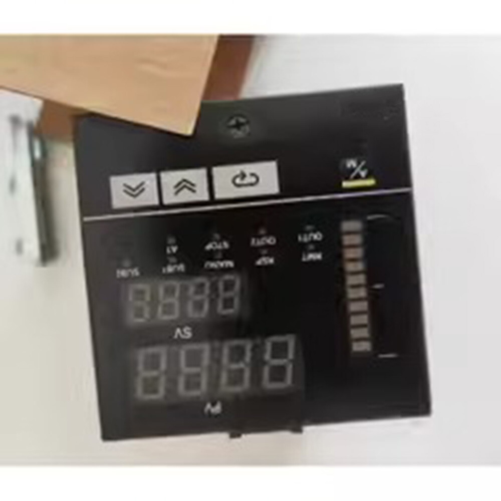 E5AK-AA2-500 Programable Process Digital Controller for Omron