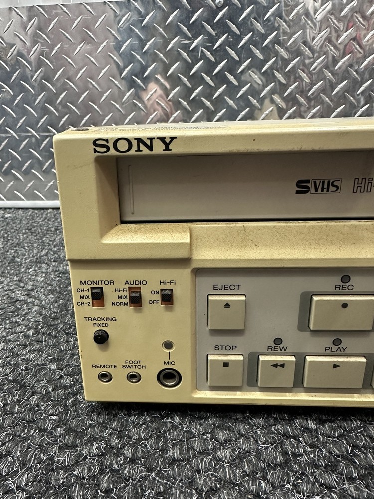 Sony Videocassette Recorder PN SVO-9500MD2 Untested