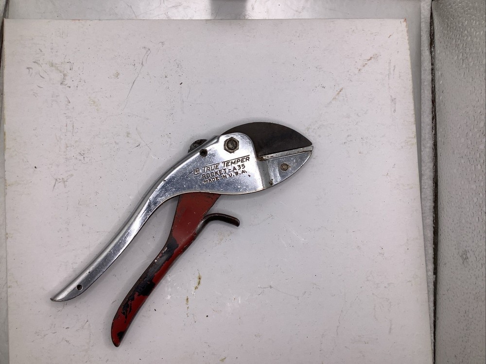 Vintage TRUE TEMPER ROCKET A 35 Pruning Shears