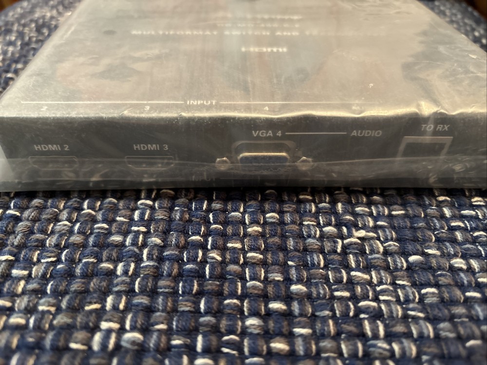 Crestron HD-MD-400-C-E Multi Format Switch Transmitter and Receiver