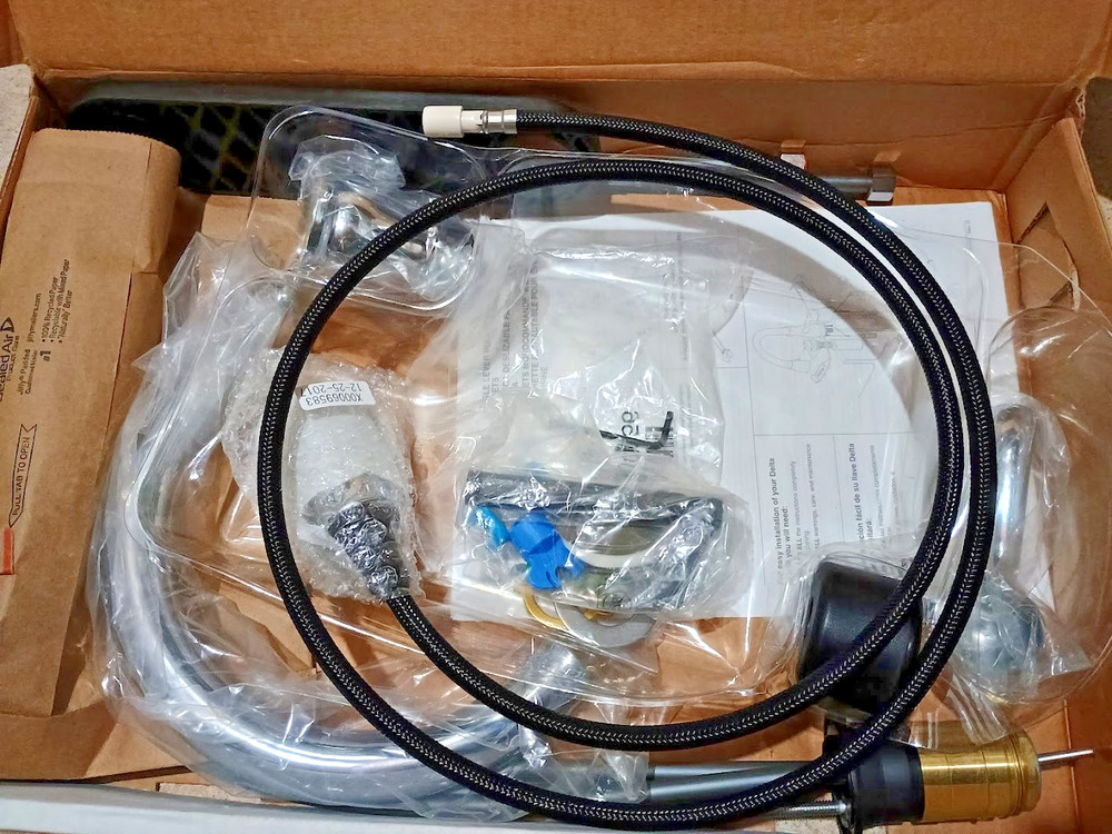 Delta 978-DST Leland Pull-Down Kitchen Faucet Chrome