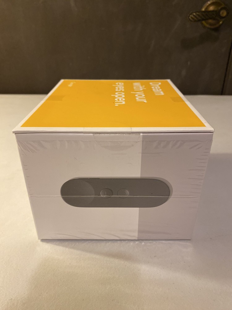 Google Daydream View (2017) VR Virtual Reality Charcoal Headset CIB Remote Box