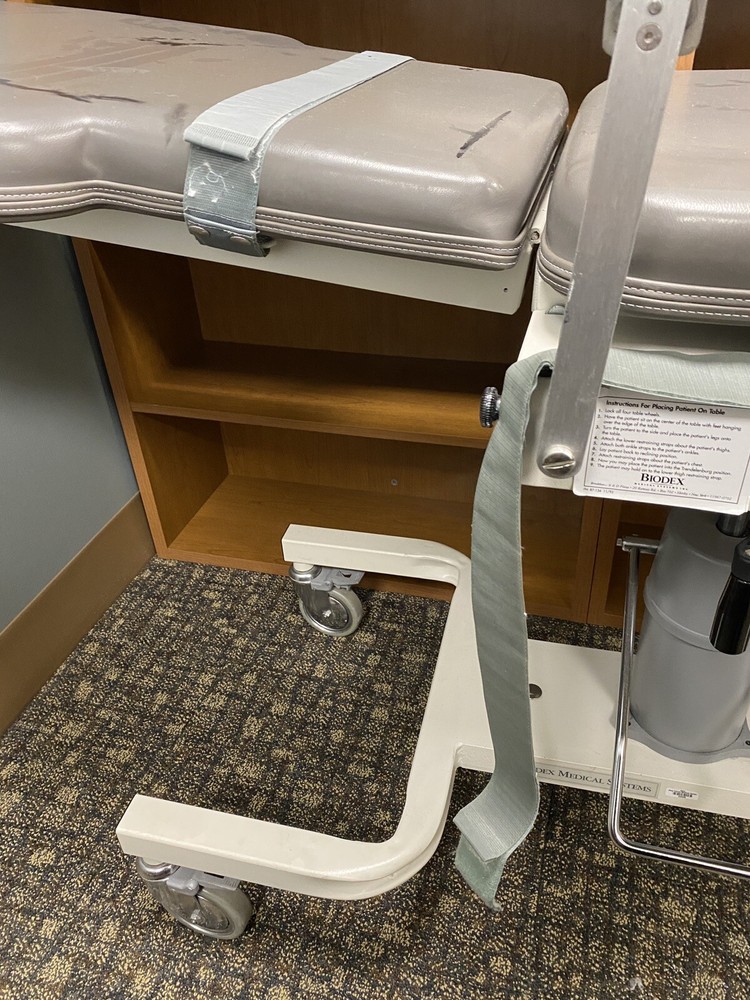 BIODEX  DELUXE ULTRASOUND TABLE