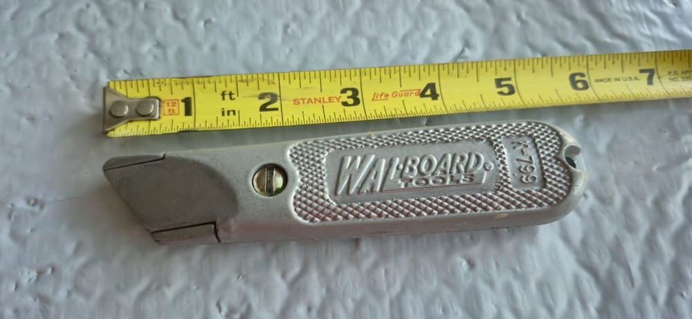 Wal-Board Tools Utility Knife. K 799. Cast Aluminum Fixed Blade