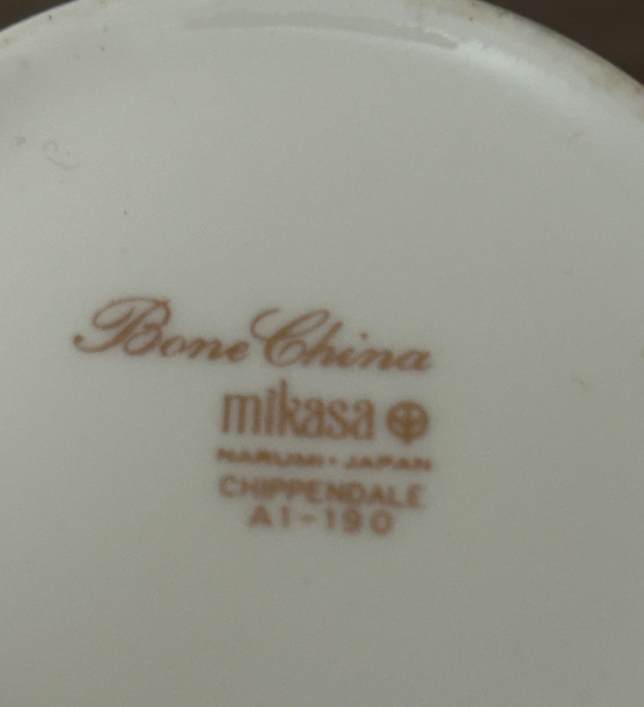 Mikasa Chippendale Bone China Covered Sugar