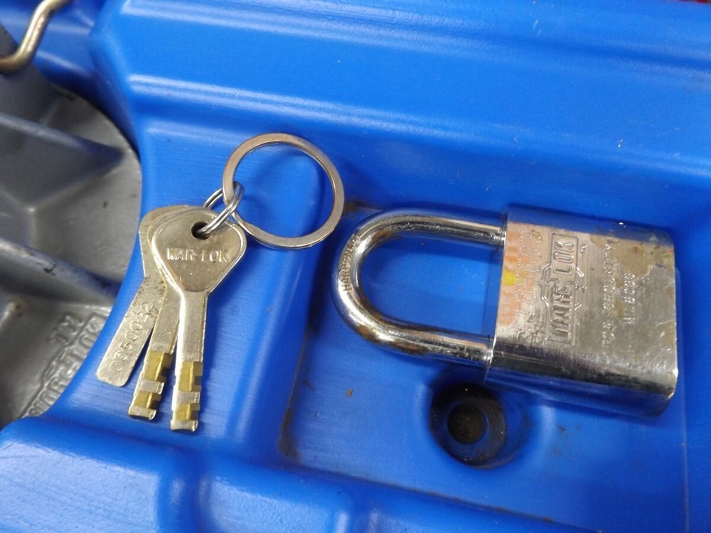 LAND STAR WAR-LOCK TSK-11 RV/TRAILER SECURITY LOCK (WBP002613)