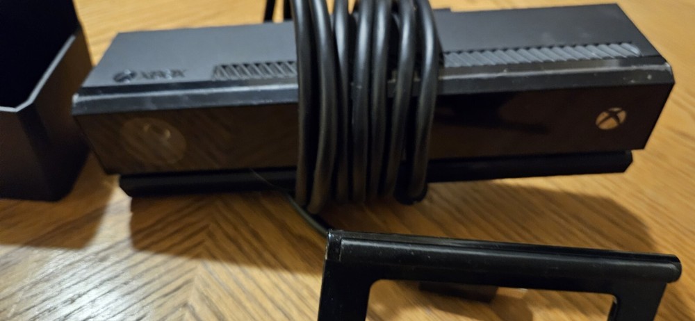 Microsoft XBOX ONE KINECT CAMERA Motion Sensor Bar/With Privacy Shade&Bracket!!!