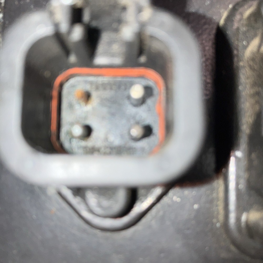 Cummins Engine Control Module 4921776 Read !!! Flaw !!!