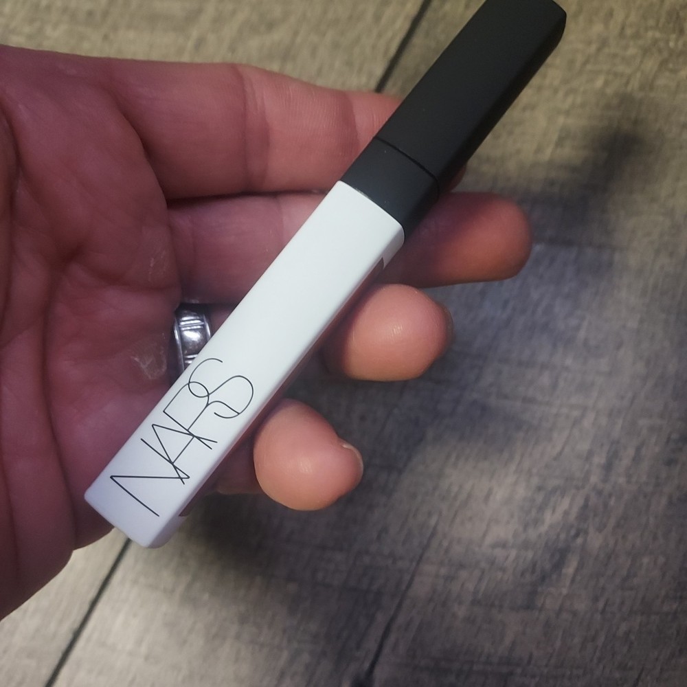 Nars Radiant Creamy Color Corrector Concealer DEEP