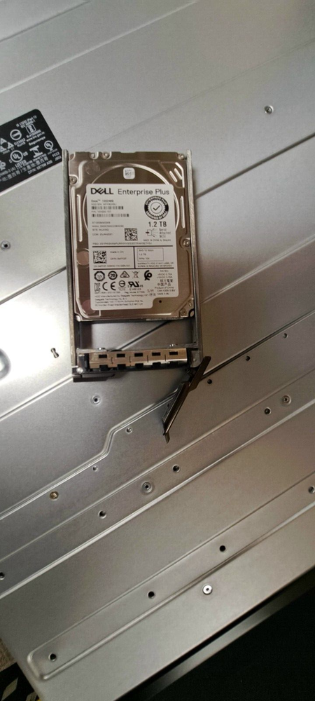 Dell EMC SCv320 24x1.2TB SAS 10K SAN Disk Storage Array Expansion 5 year 24x7 MC