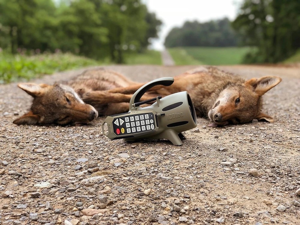 Professional Predator Call with Extended Battery Life & Remote Control Features