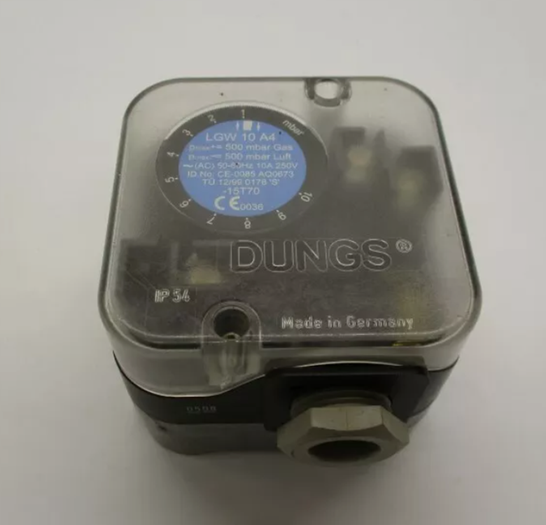1pcs DUNGS wind pressure switch LGW10A4