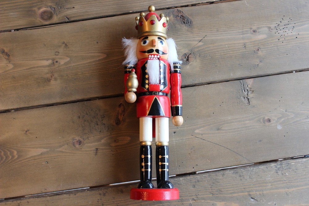 Royal King Nutcracker
