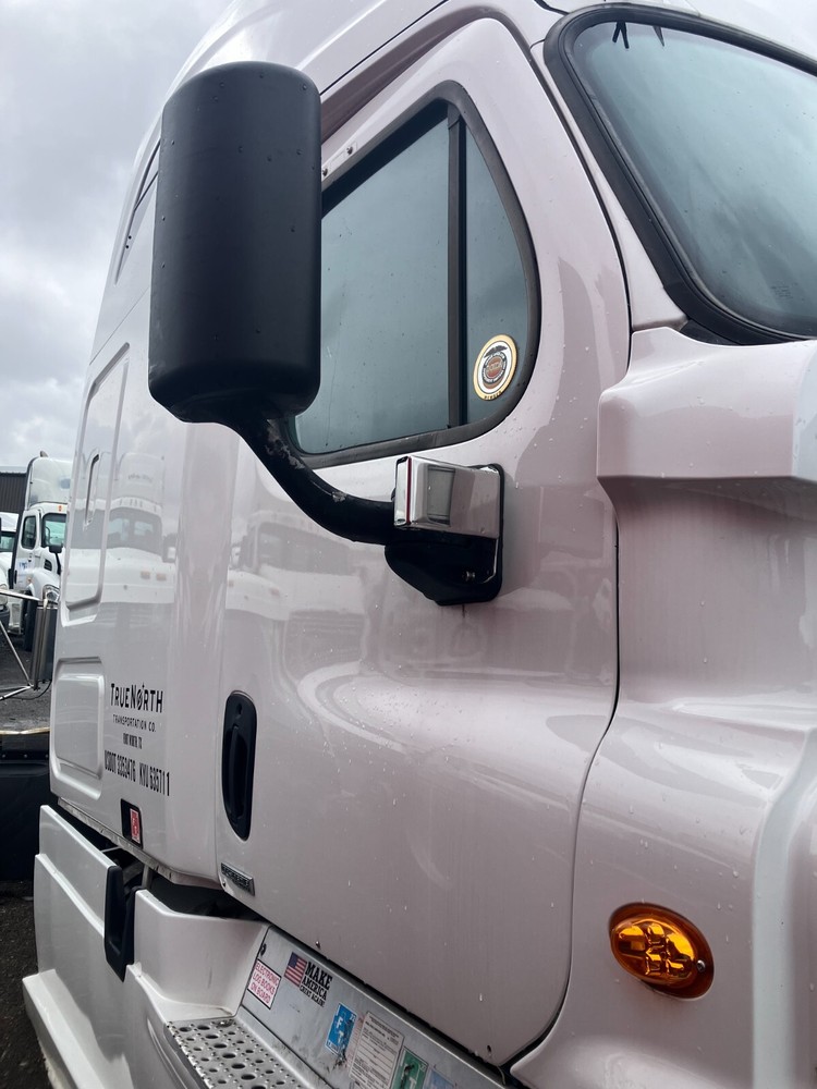 2014 FREIGHTLINER CASCADIA ELECTRIC RH FRONT DOOR ASSY