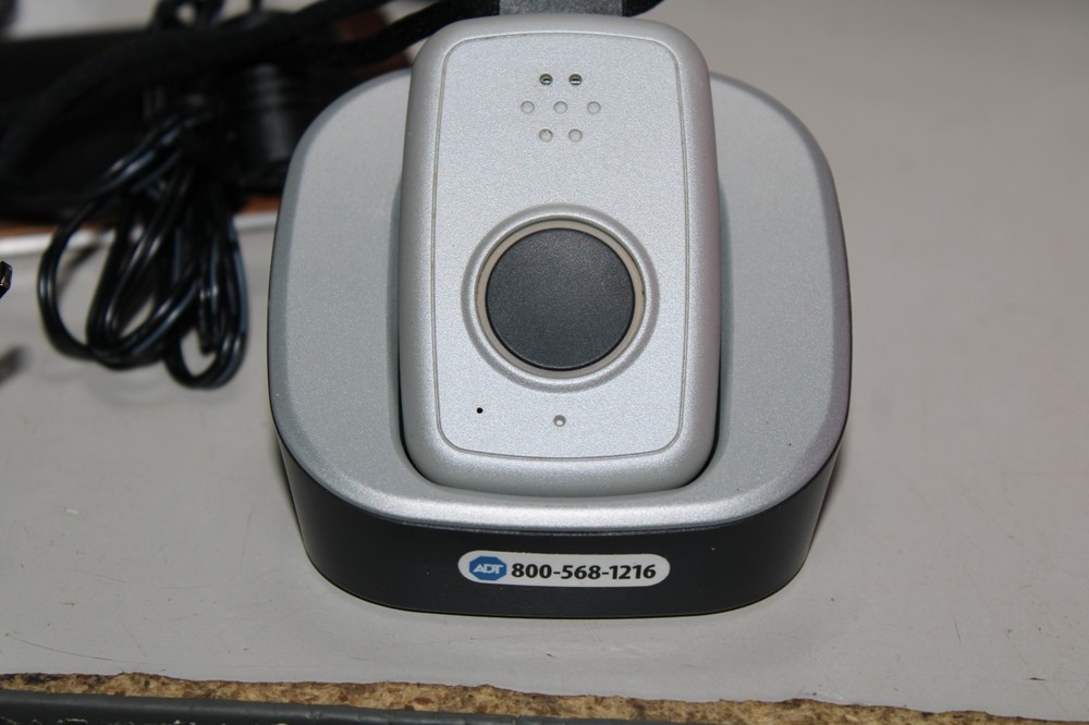 CHARGER BASE Personal Emergency Response Mobile Button DC-MD5-01