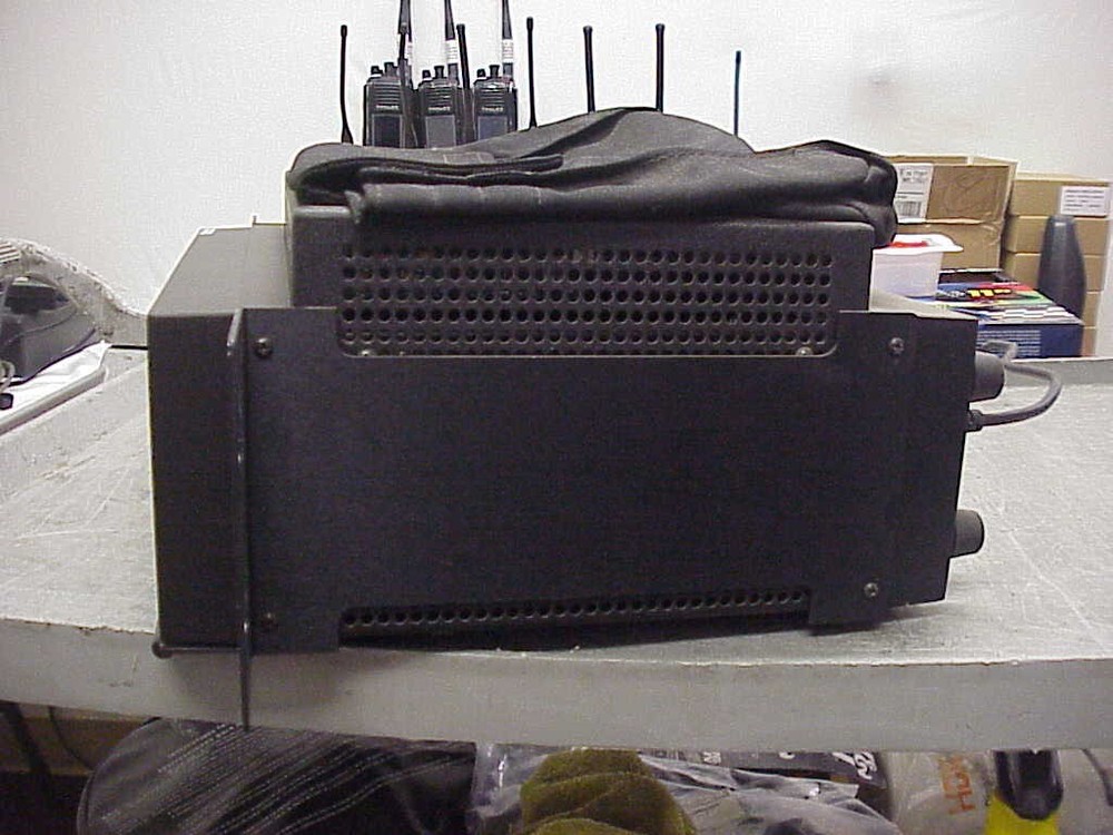 TELCOM UNIVERSAL CXR 5200 TRANSMISSION ANALYZER