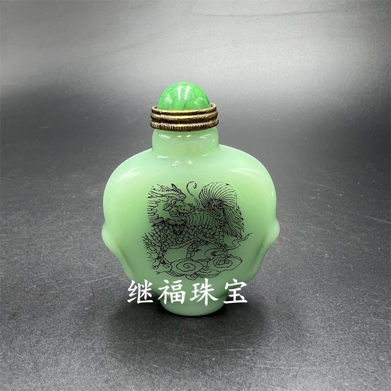 White Jade Glass Snuff Bottle Qilin Pattern Decorative Empty Bottle