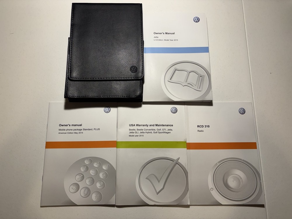 2015 Volkswagen Jetta Owners Manual OEM Complete Set
