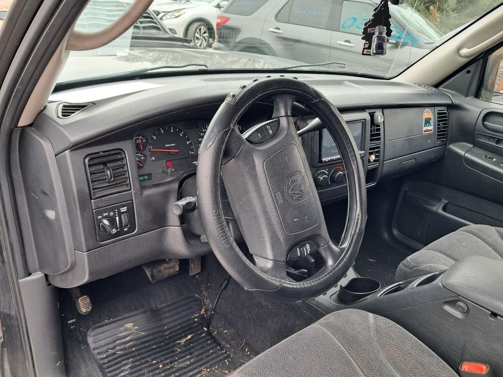 Fuse Box Engine Fits 03 DAKOTA 4953754