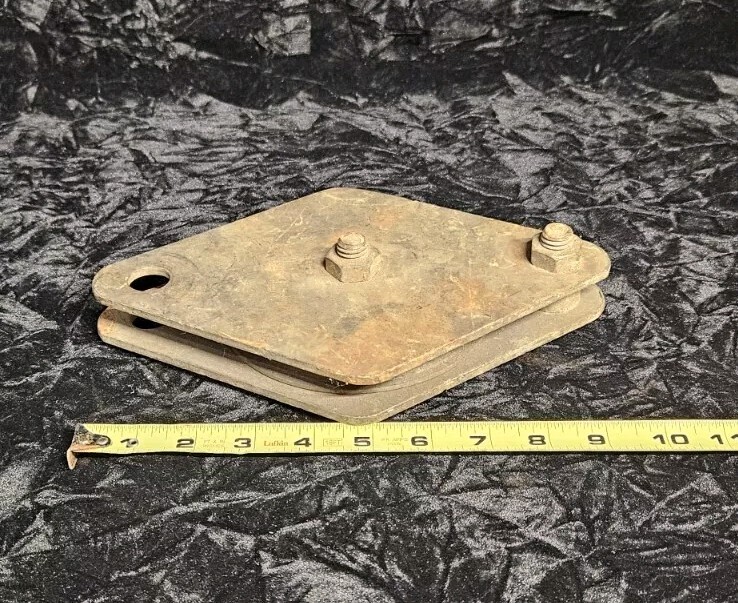 VINTAGE ANTIQUE BLOCK SINGLE CABLE PULLEY