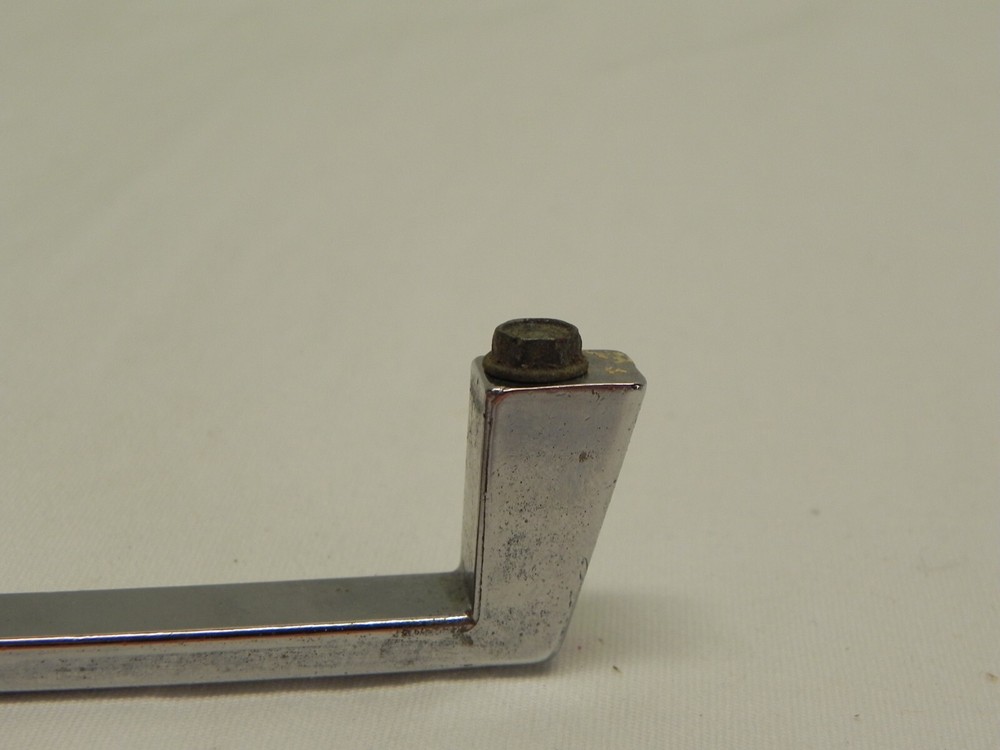 Vintage Mac Tool Box Drawer Handle w/Screws Circle Frame 4'' Long x 1'' Deep