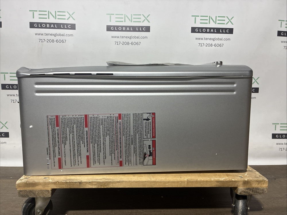 Rinnai RE140eN Outdoor Tankless Water Heater 140k BTU Natural Gas (B-26 #1753)