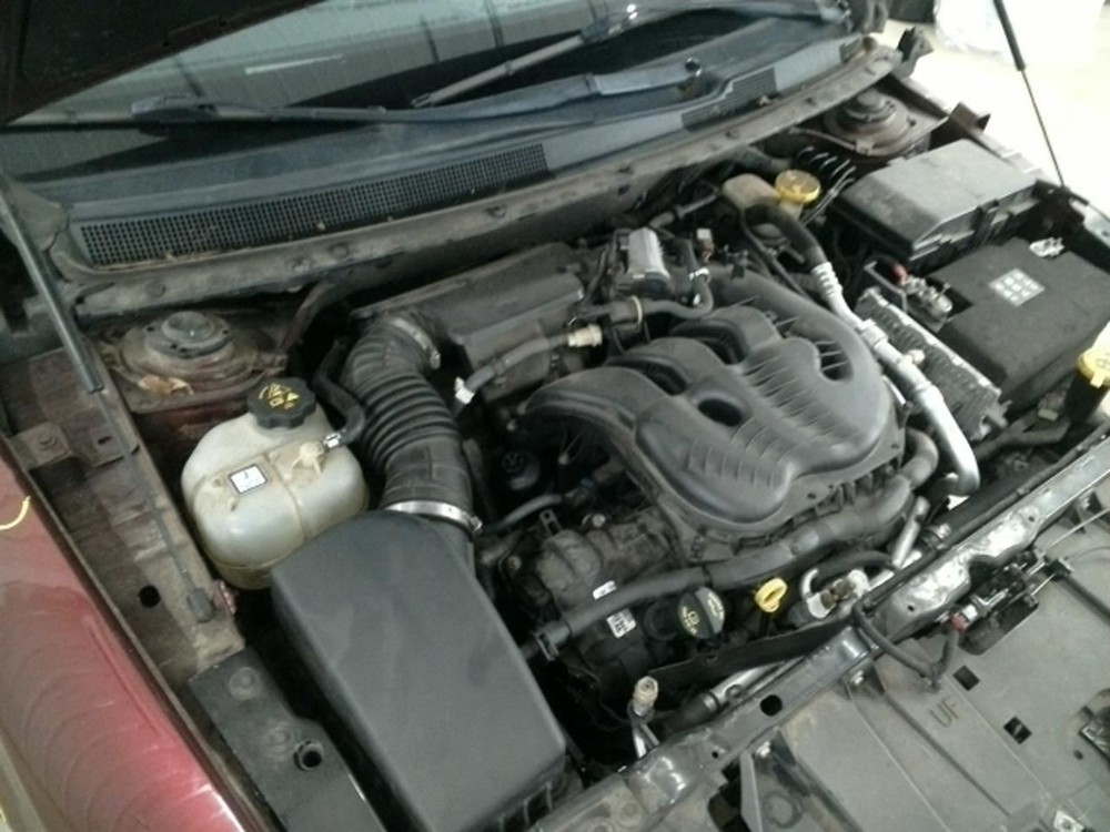 200 2015 High Mounted Stop Light 104753328