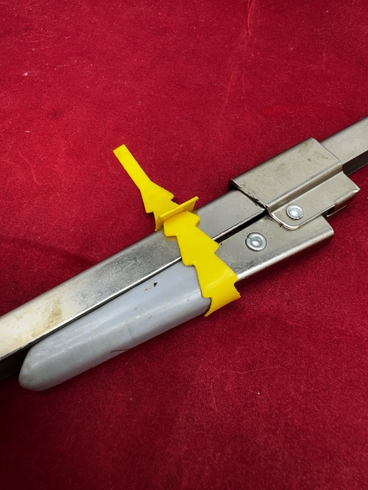 Swing-A-Way jar opener