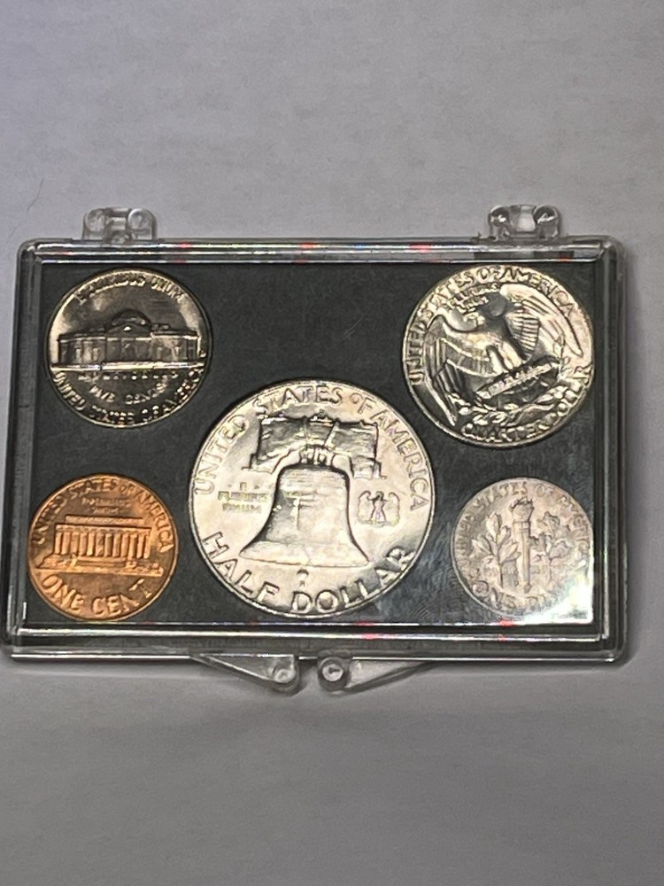 1960 D MINT SET IN CASE