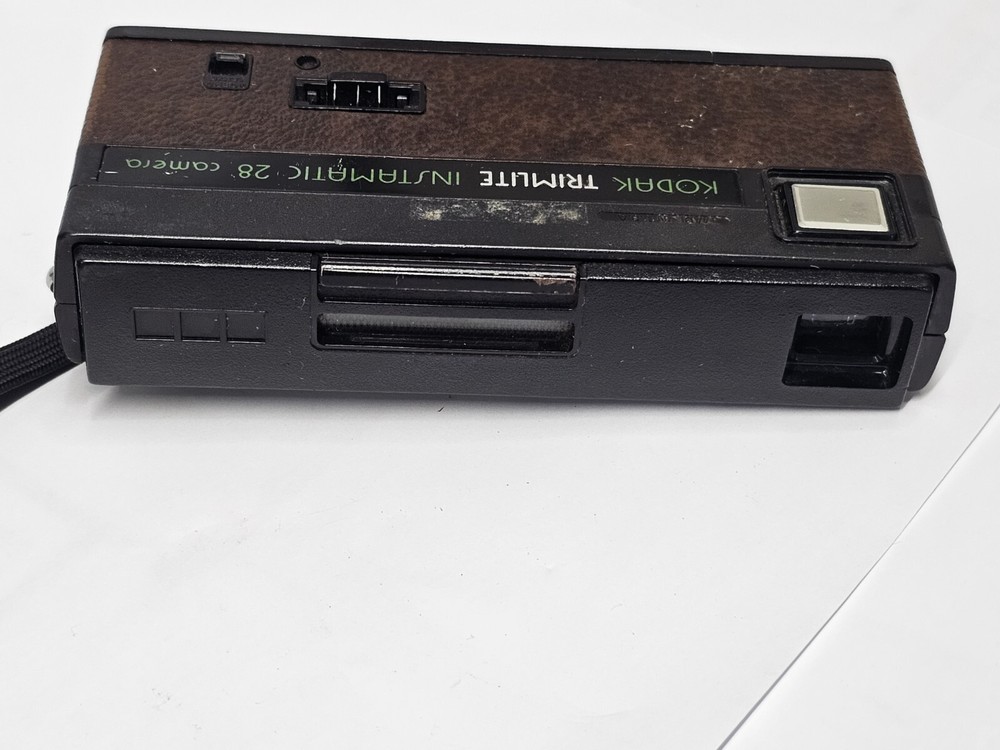 Kodak Trimlite Instamatic 28 Vintage Camera Untested Preowned.