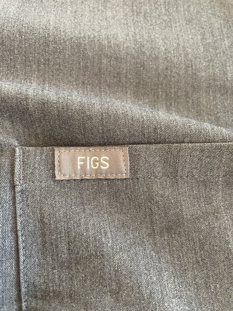 FIGS Technical Scrub Top- 3XL NWOT Gray
