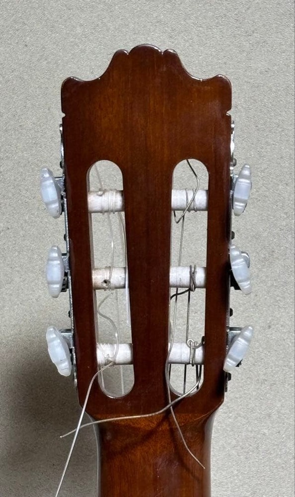 Yamaha Classical Guitar With Hard Case C-180