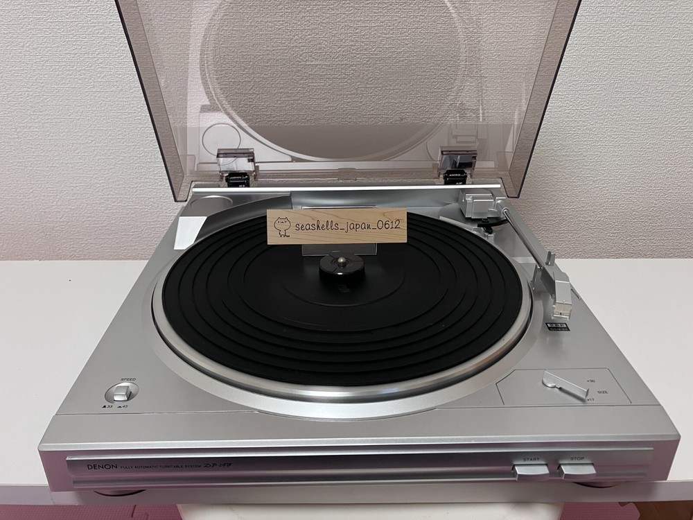 Denon DP-29F Belt-Drive Turntable Analog Record Player Phonoequalizer Silver