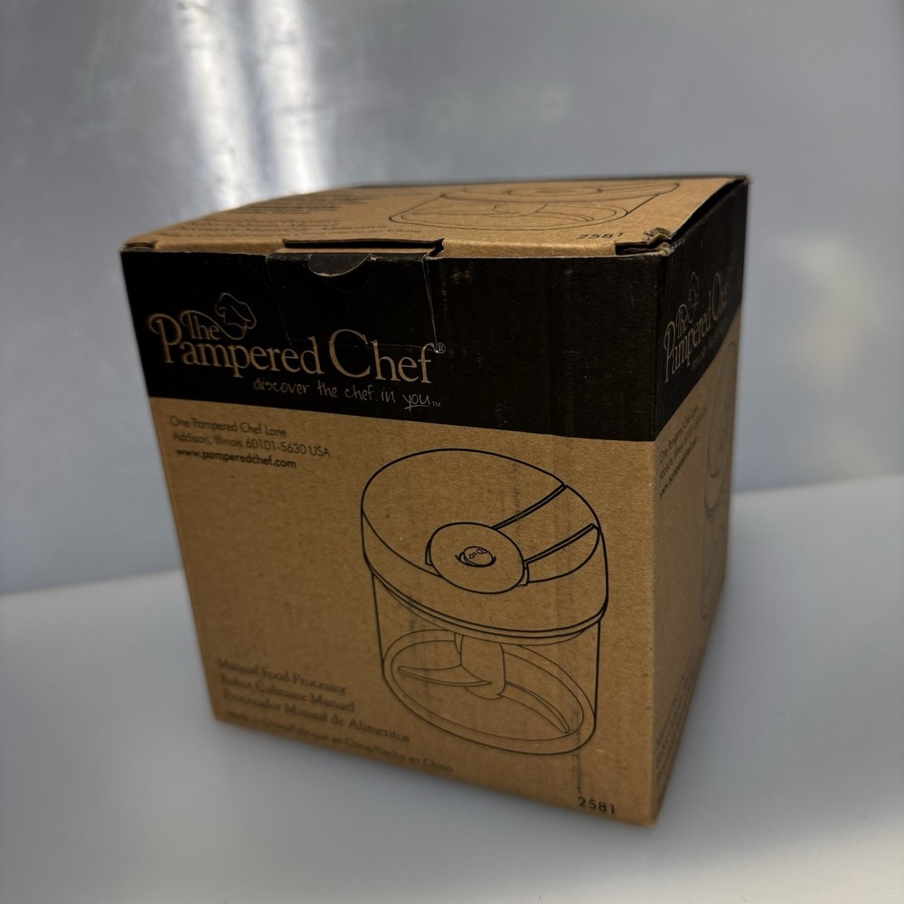 Pampered Chef Manual Food Processor 2581 NIB