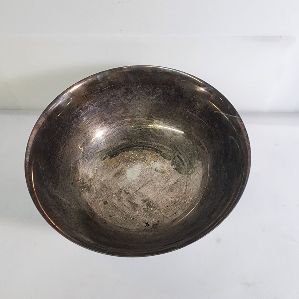 Reed & Barton 101 Footed Silver Plated Bowl 8" Diameter