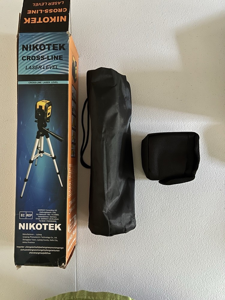 Laser Level with Tripod