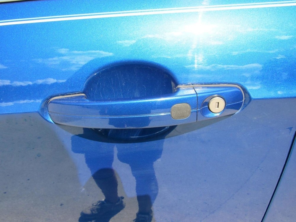 ESCAPE 2019 Glove Box 1075425