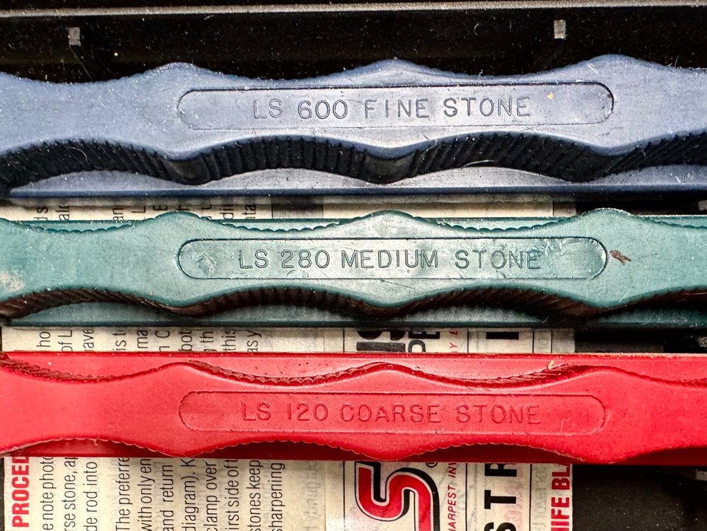 Lansky Deluxe 3-Stone Controlled-Angle Sharpening Kit: complete