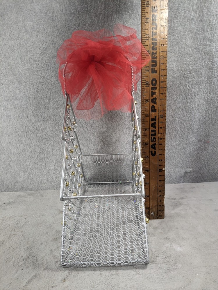 Metal Christmas Tree Basket Beaded Silver Design