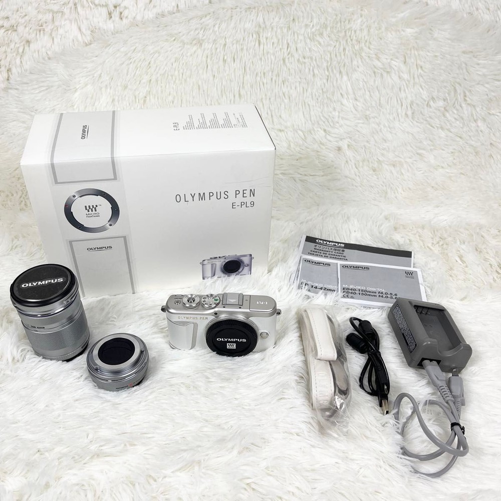 OLYMPUS PEN E-PL9 EZ Double Zoom Kit White