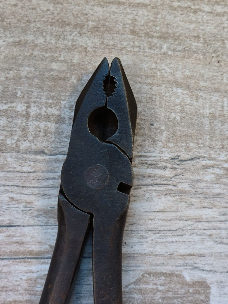 Nice Vintage 8" Combination Pliers