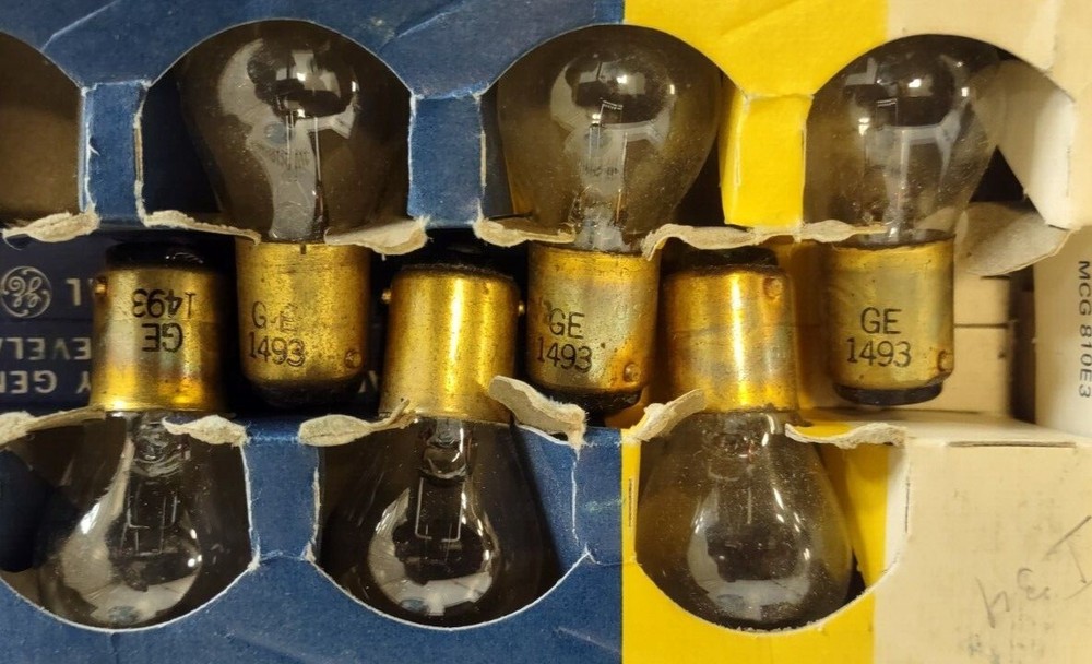 (LOT OF 6) Quartzline Microscope Replacement Bulb Part# 1493