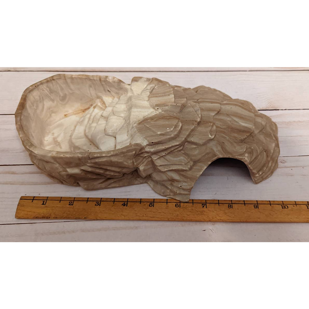 Small Pet Habitat/Platform